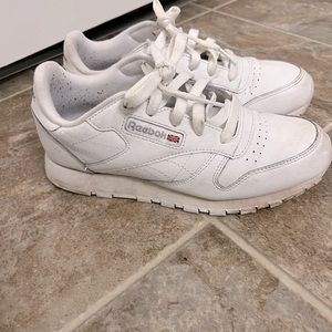 White Leather Reebok Classics Size 3 (great for cheer)